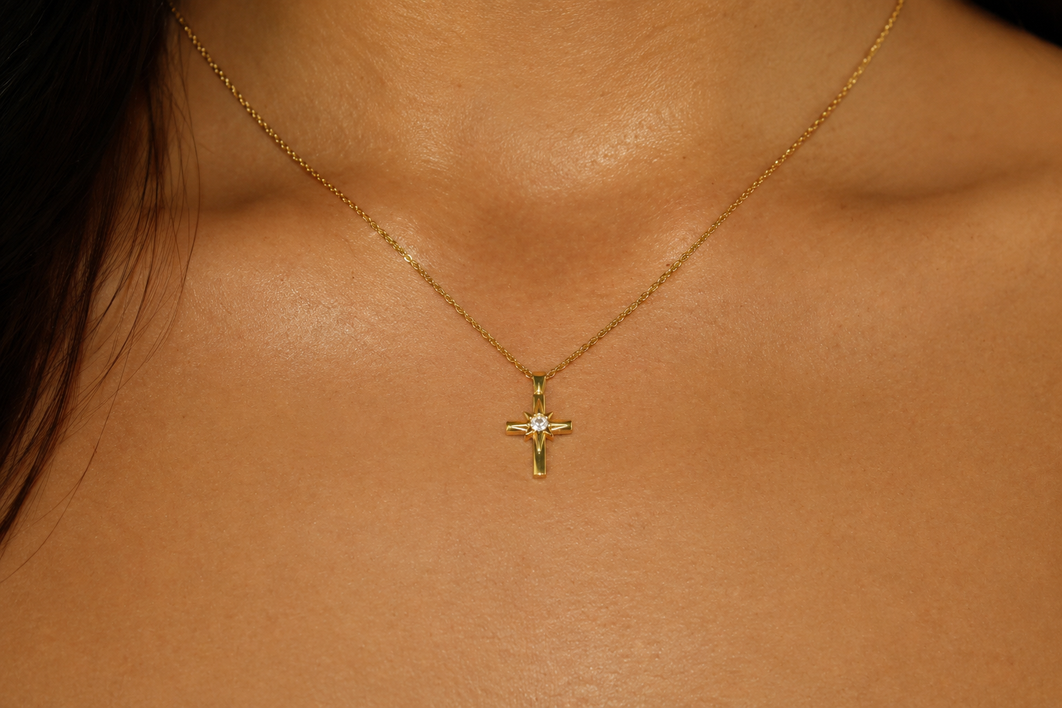 Collar "Persigo Su Luz"